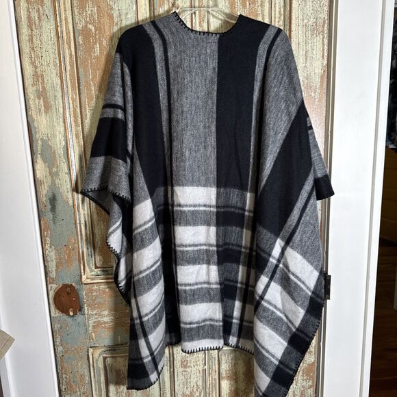 Woolrich Blanket Wrap Shawl Womens One Size Black Plaid Cozy - Picture 5 of 6